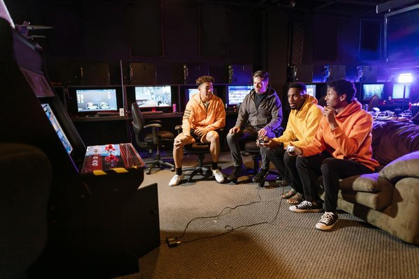 Enjeux captivants dans la création d"un simulateur de gestion des ressources pour maîtriser l"économie circulaire